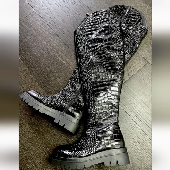 Jennifer Le Caiman Combat Boots - Picture 3 of 15